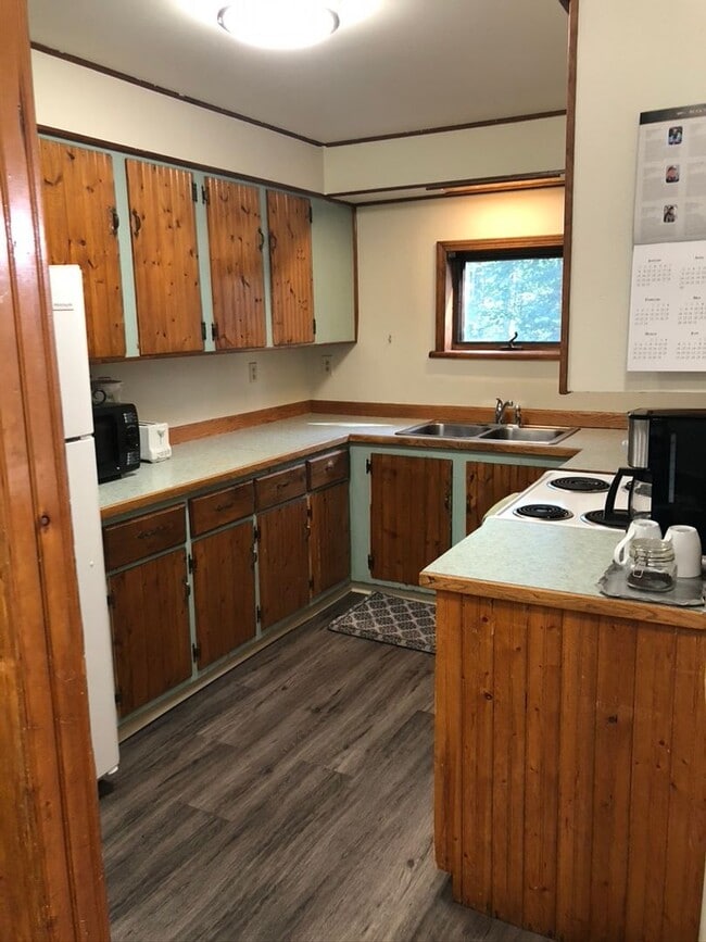 Foto del edificio - Newly remodeled - 1 bed - 1 bath off Rosie Creek