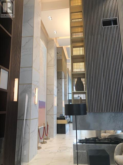 Photo du bâtiment - 950-5950 Portage Pkwy