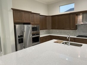 Building Photo - 4685 Estates Cir
