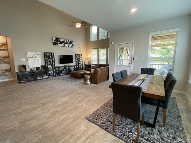 Building Photo - 32381 Lavender Cv
