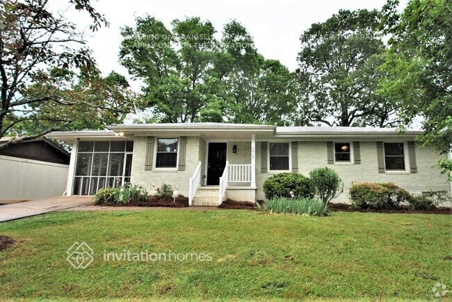 Building Photo - 1814 Flintwood Dr SE