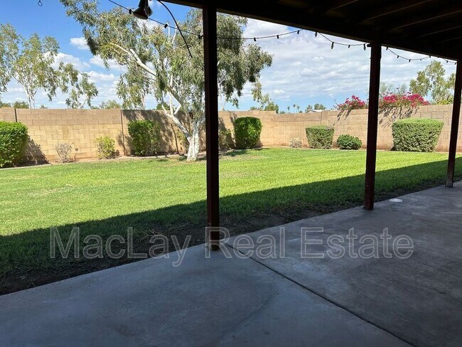 Building Photo - 2514 S Cottonwood Dr
