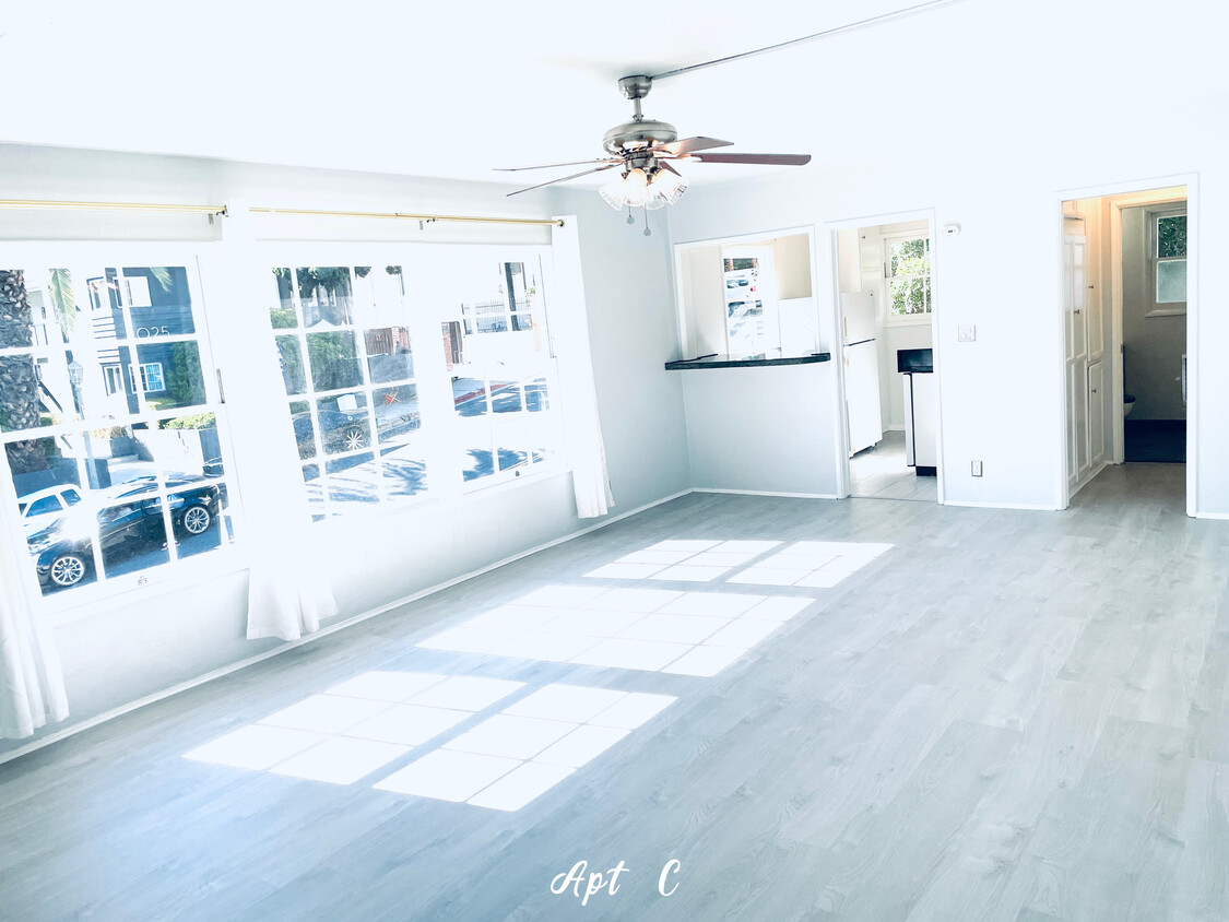 Foto principal - 2024 Argyle Ave