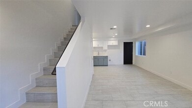 Building Photo - 10415 Avalon Blvd