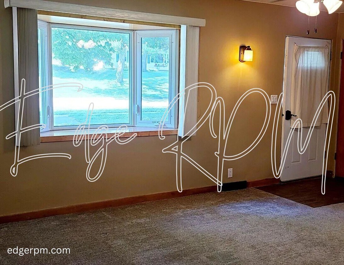 Foto del edificio - Great 2 Bedroom 1 Bath Ranch