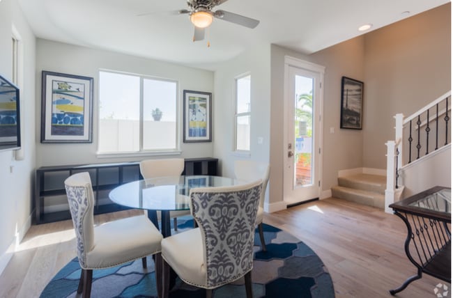 Building Photo - 288 Sunflower Ln