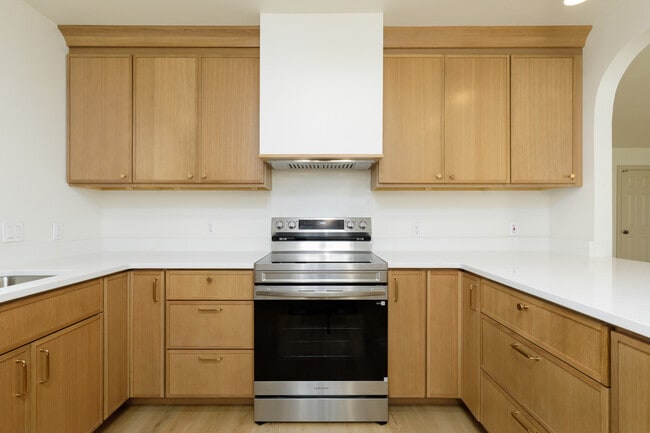 Building Photo - 2447 Delta Ct