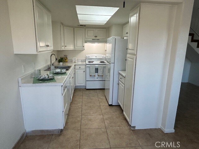 Foto del edificio - 51020 Eisenhower Dr