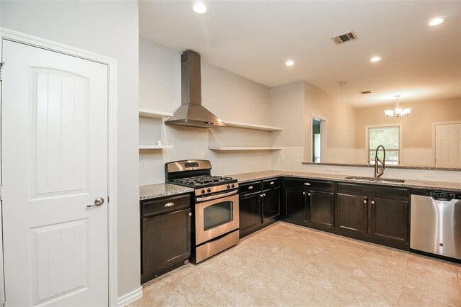 Building Photo - 11704 Gwendolyn Ln