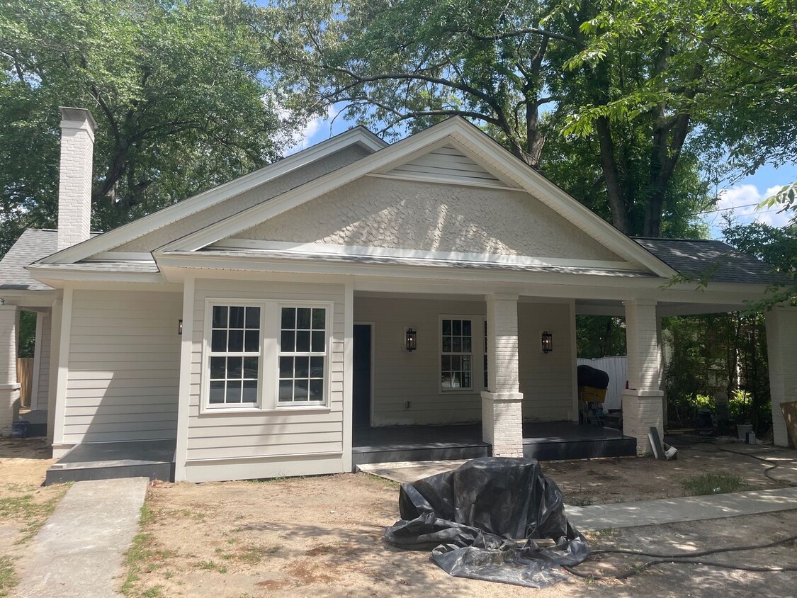 Primary Photo - Fully Renovated in Heathwood with 2 Bedroo...