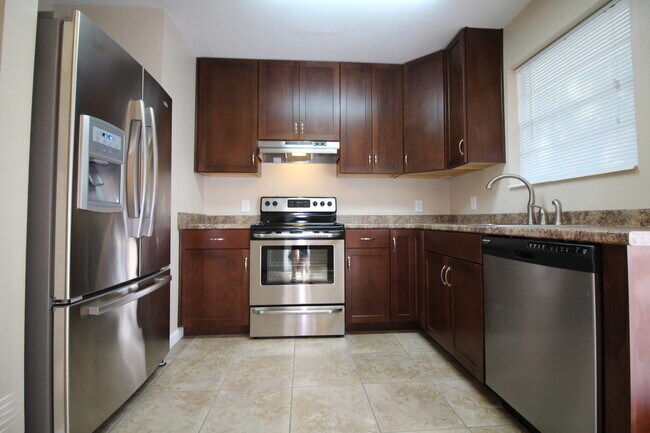 Foto del edificio - Beautiful Renovated Home In Fort Walton Beach