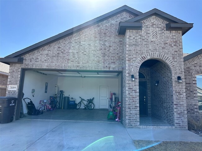 Foto del edificio - 3119 Mearns Ct