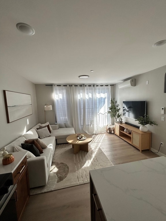 Building Photo - 400 W Broadway