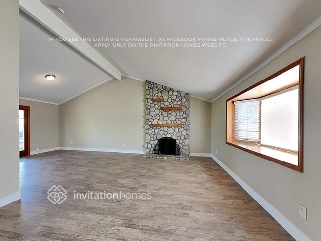 Building Photo - 1504 Cole Ave