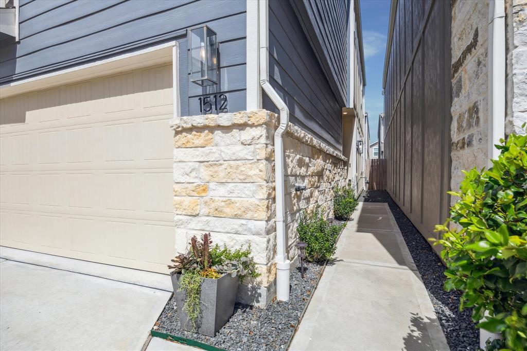 Foto principal - 1512 Parkland Oak Dr