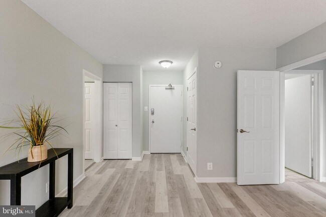 Foto del edificio - 4515 Willard Ave