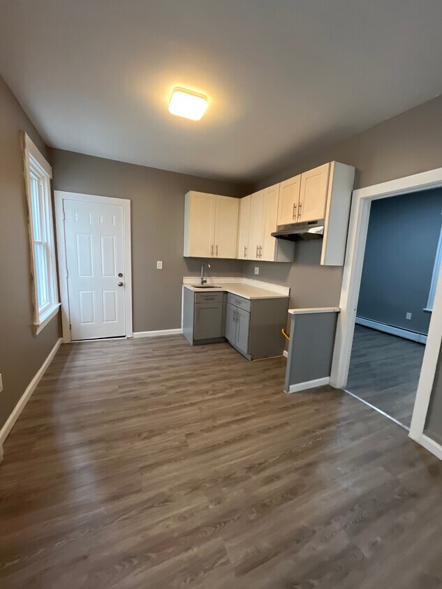 Foto principal - 169 Claremont Ave