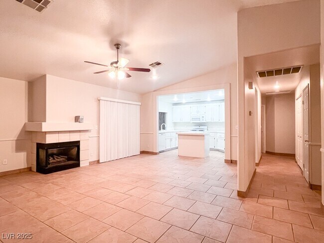 Foto del edificio - 5532 Great Divide St