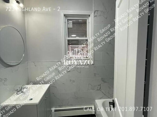 Foto del edificio - 723 Highland Ave- 4 bedroom in Newark