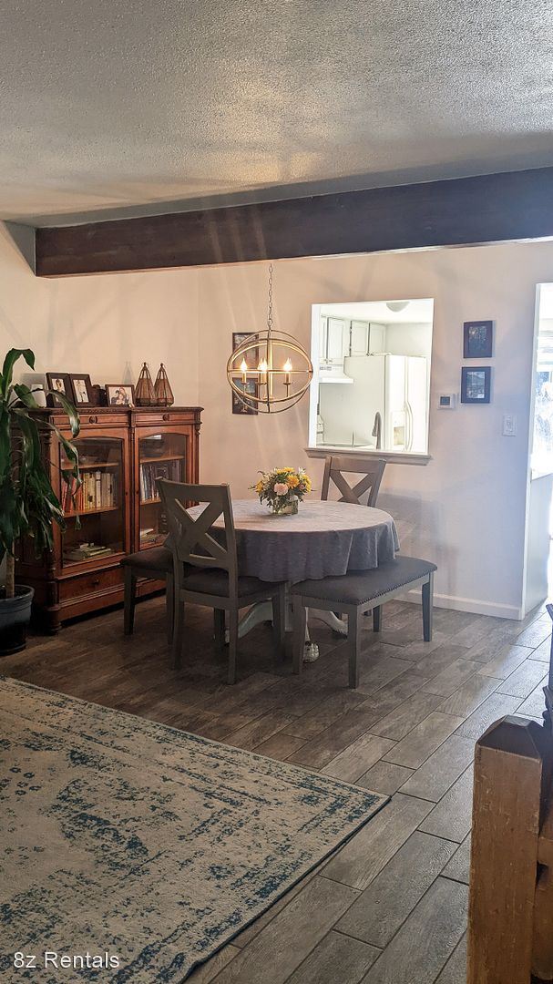 Foto del edificio - 3 br, 1.5 bath House - 1099 W 133rd Way #R
