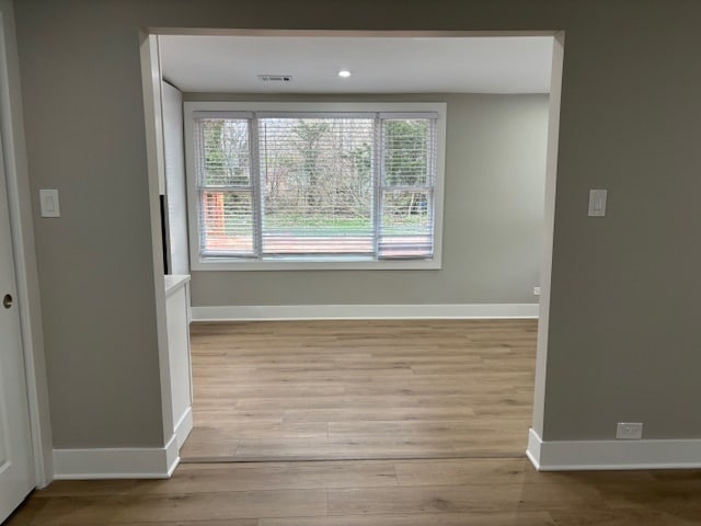 Building Photo - 318 Shabbona Dr