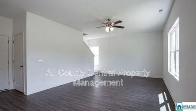 Building Photo - 22730 Duffee Ln