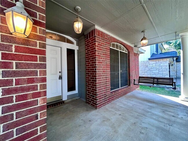 Building Photo - 716 Leann Ln