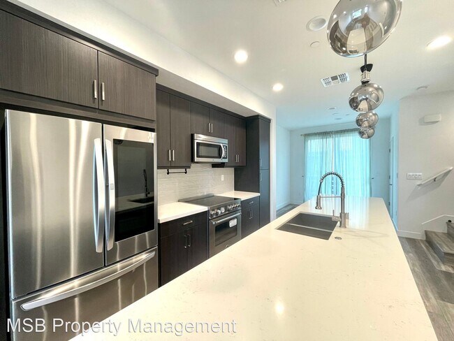 Foto del edificio - 2 br, 2.5 bath House - 924 Edy Lane