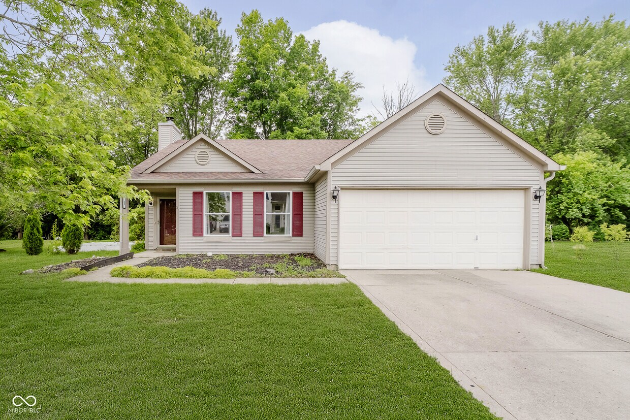 Primary Photo - 21 Wyndham Dr