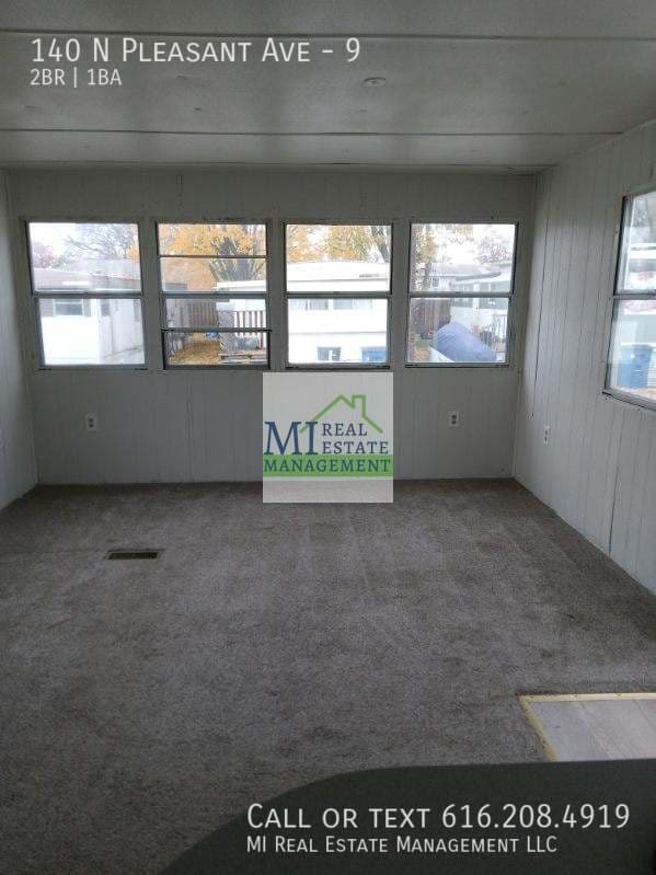 Building Photo - 140 N Pleasant Ave