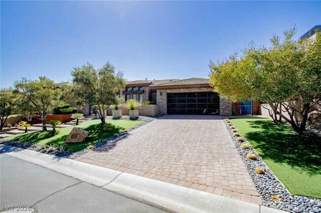 Foto del edificio - 69 Hawk Ridge Dr