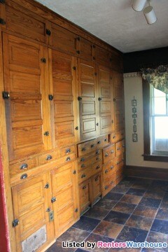 Building Photo - 1025 Mineral Springs Rd