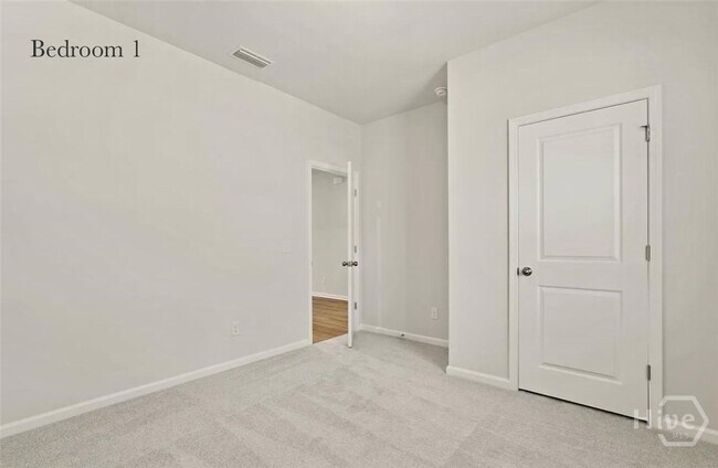 Foto del edificio - 67 Shade Tree Dr