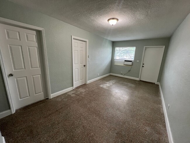 Photo - 1531 NW 7th St Apartment