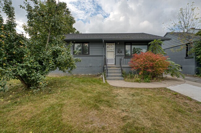 Building Photo - Stylish 3 Bedroom Apartment – All Utilities & Parking Included – $2,449/month