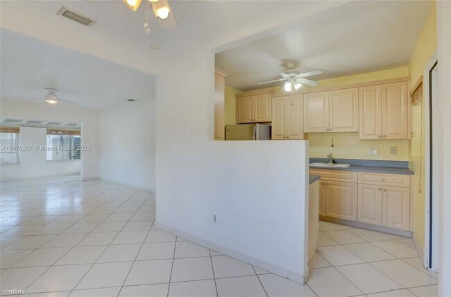Building Photo - 2 br, 1 bath House - 1418 Dewey St