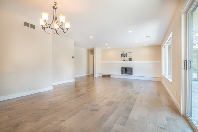 Building Photo - Fantastic Los Altos Home with A Brand New ...