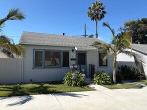 Building Photo - 313 Walnut Dr