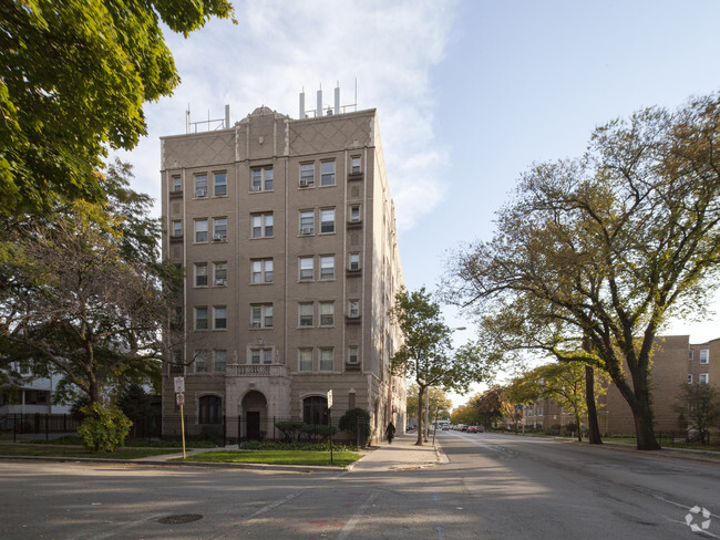 Building Photo - Crestwood Apartments