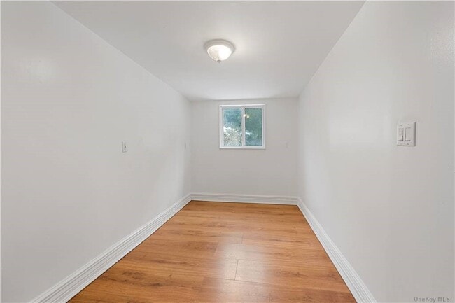 Building Photo - 280 Putnam Ave