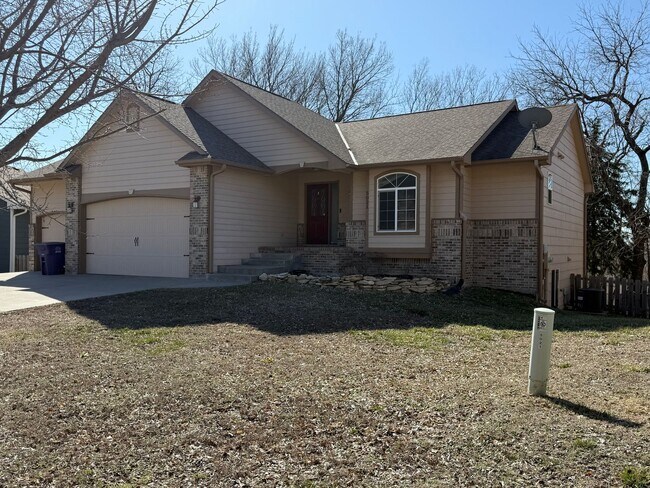 Foto del edificio - 5021 Shadow Ridge, Manhattan KS