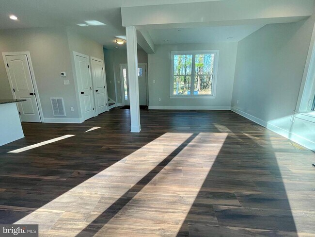 Foto del edificio - 112 Kehm Rd