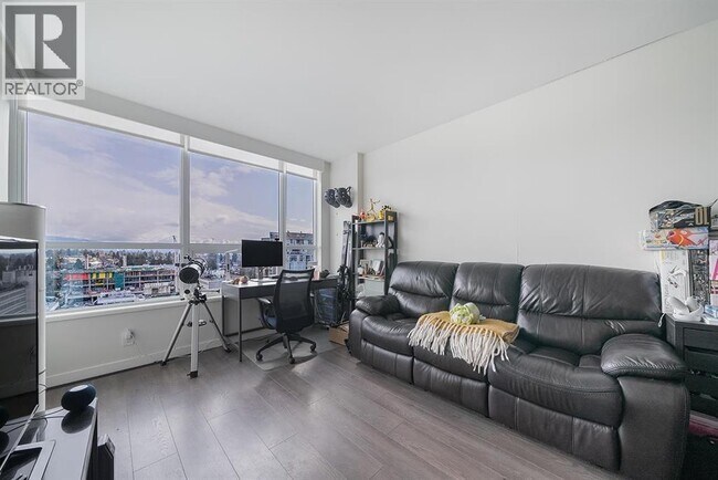 Photo du bâtiment - 125 E 14th St