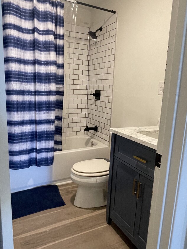 Primary Photo - 1305 Lynn St