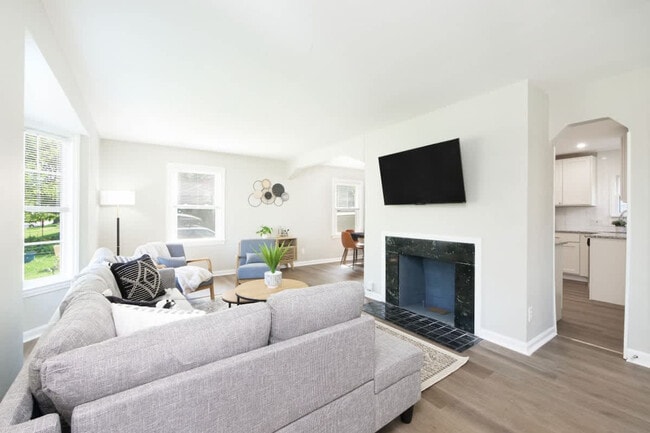 Foto del edificio - 3582 Silsby Rd