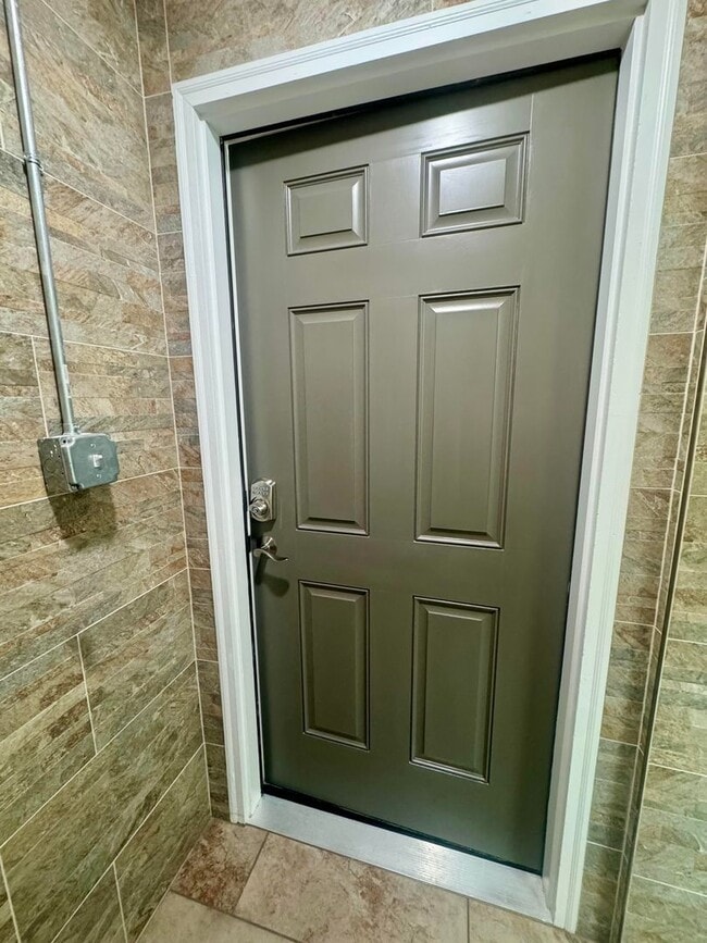 Foto del edificio - 2113 W Madison Ave