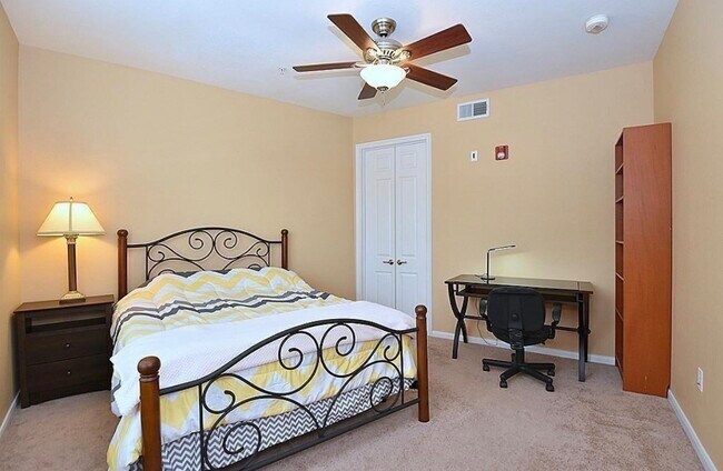 Foto del edificio - 7575 Kirby Dr