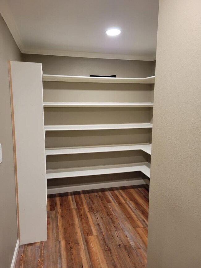 Foto del edificio - 18060 County Road 1100