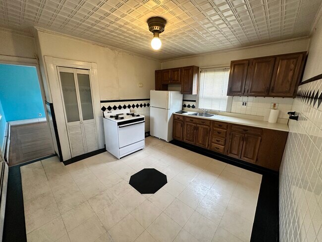 Foto del edificio - 74 Otis St