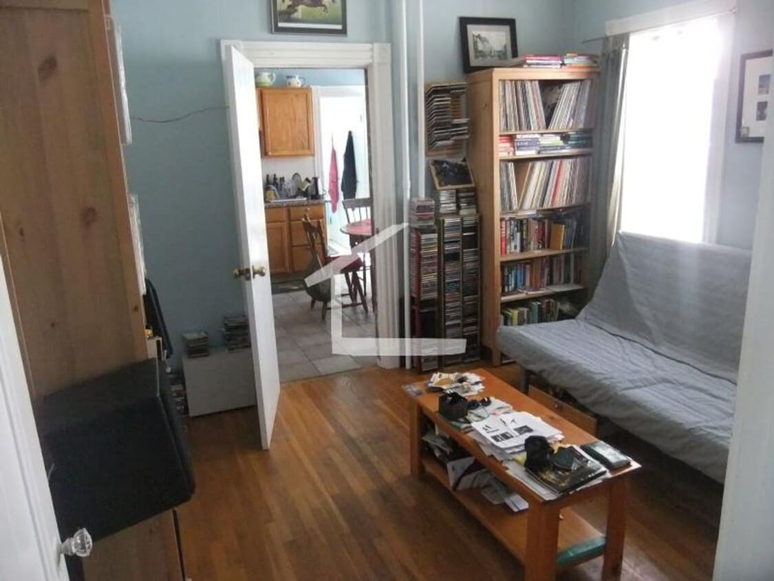5 Bedroom/2 Bathroom Apartment in Allston - 5 Bedroom/2 Bathroom Apartment in Allston
